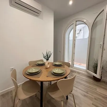 De La Vina Zen House