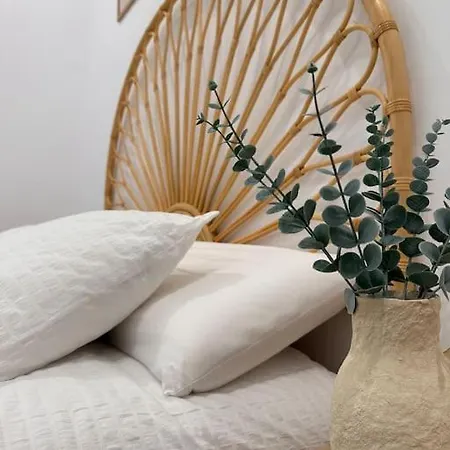 Апартаменты De La Vina Zen House *