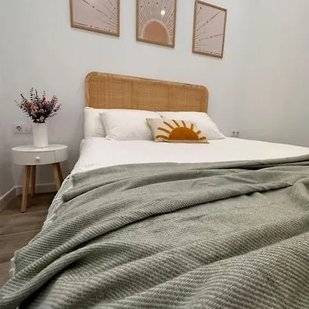 De La Vina Zen House *