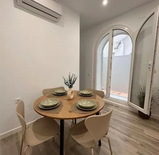 De La Vina Zen House